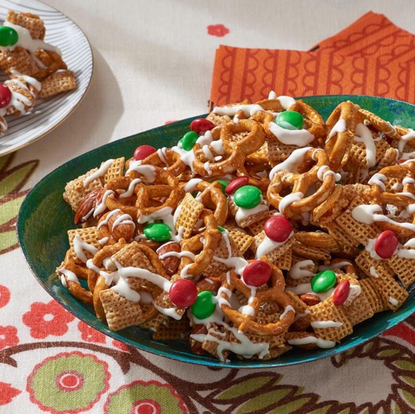 Christmas snack mix