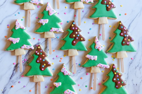 Christmas tree cookie pops