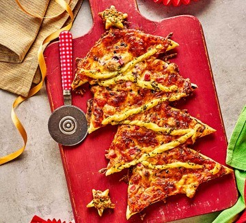 Christmas tree pizza tart