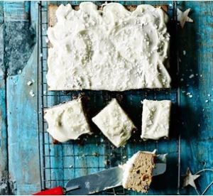 Christmas white chocolate traybake