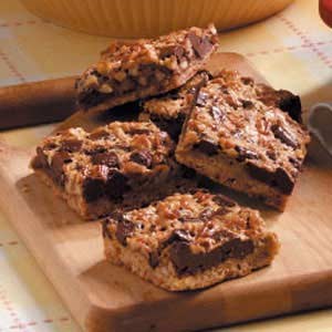 Chunky pecan bars