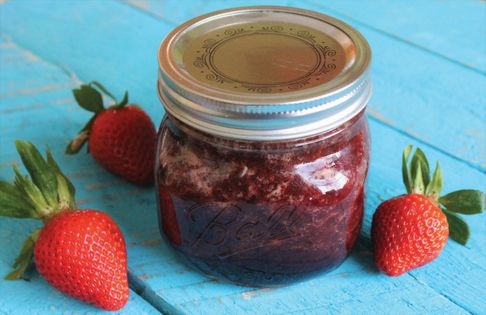 Chunky strawberry sauce