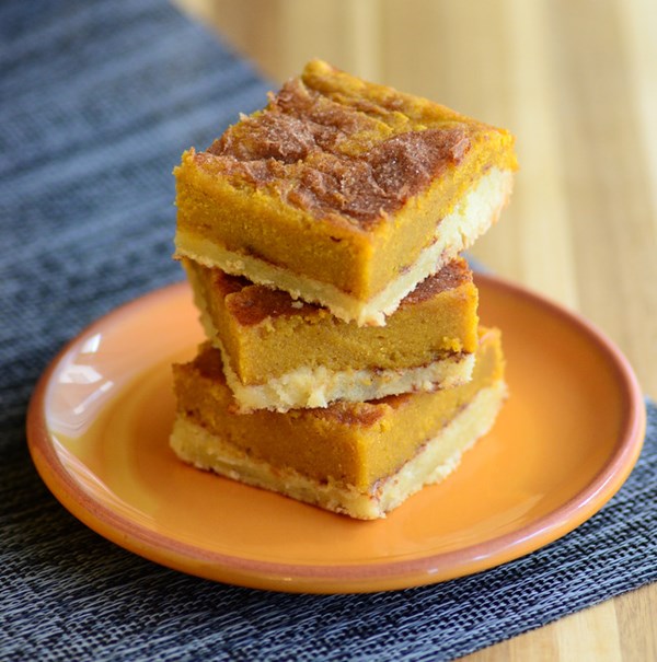 Churro pumpkin pie blondies