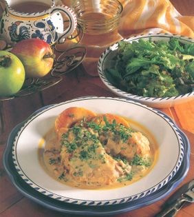 Cider apple chicken with mushroom sauce