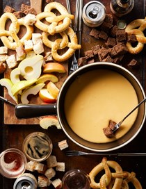 Cider cheese fondue