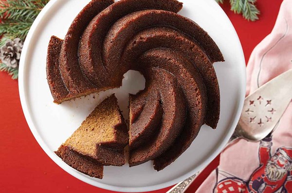 Cider-gingerbread bundt cake