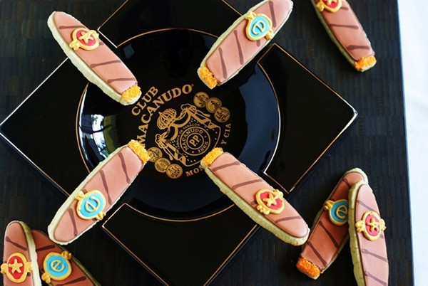 Cigar cookies
