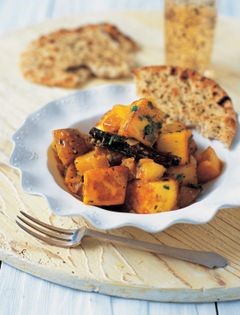 Cinnamon and clove-scented cheese curry