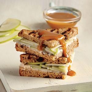 Cinnamon-apple panini