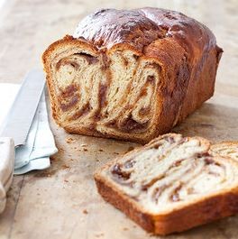 Cinnamon babka