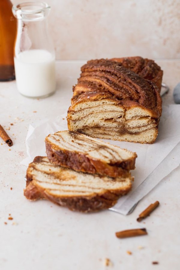 Cinnamon babka
