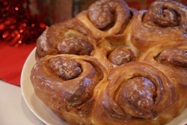 Cinnamon breakfast buns