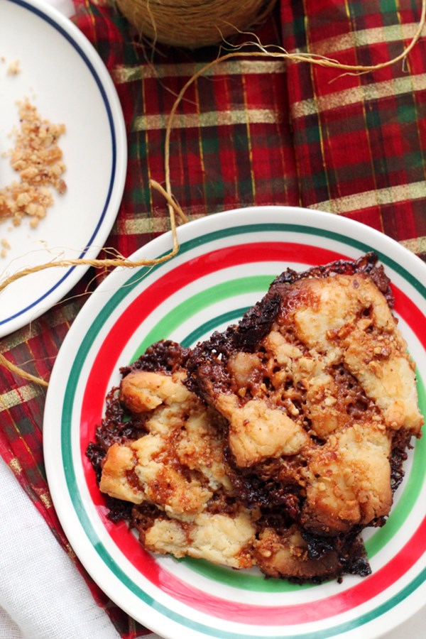 Cinnamon brickle rugelach