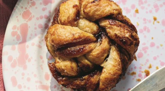 Cinnamon bun
