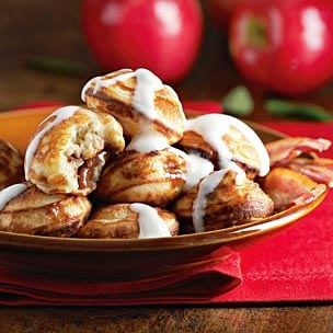 Cinnamon-bun filled pancakes (with cream cheese frosting)