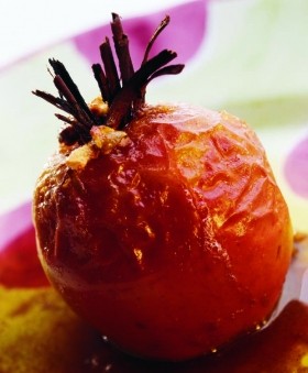 Cinnamon buttered and stuffed apples with chestnut honey cream