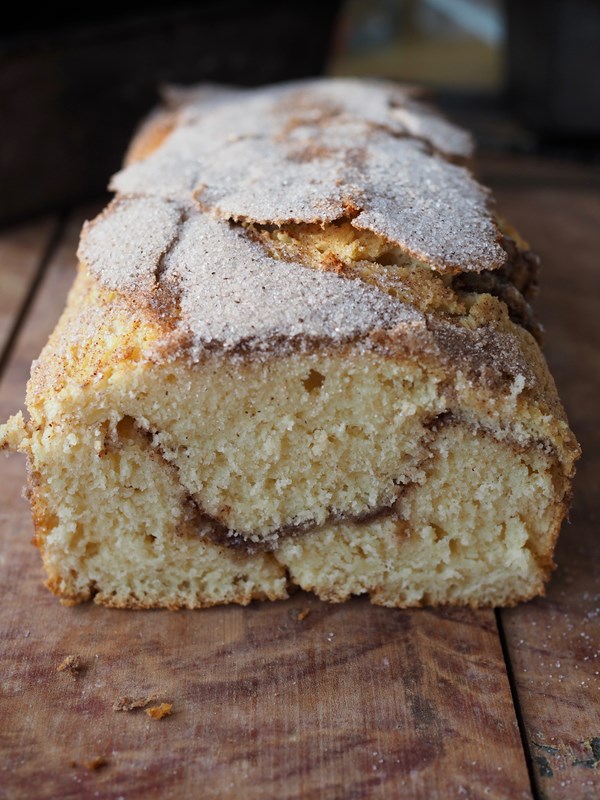 Cinnamon cake bread