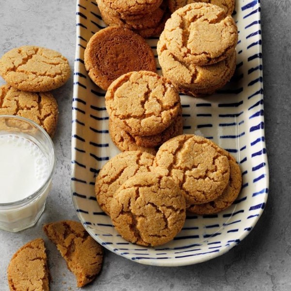 Cinnamon crackle cookies 