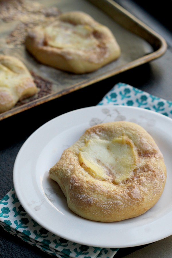 Cinnamon cream brioche