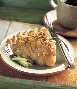 Cinnamon crumble apple pie