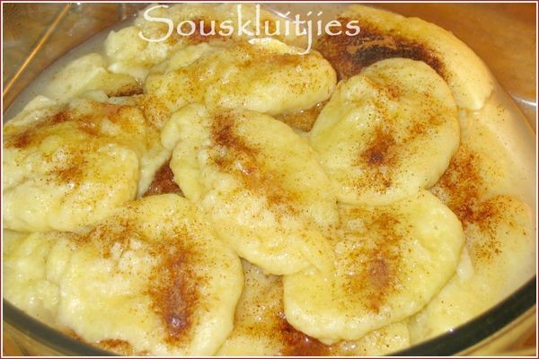 Cinnamon dumplings (Souskluitjies) 