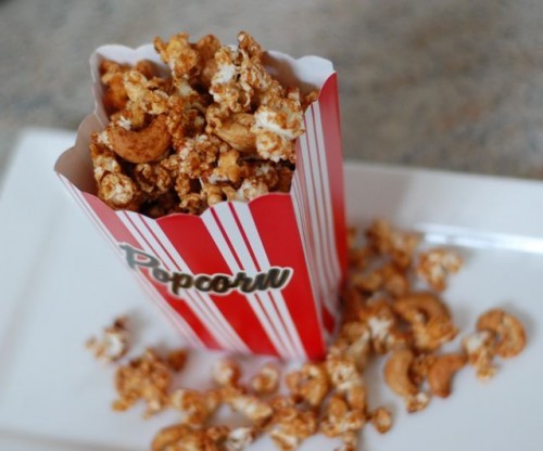 Cinnamon-glazed popcorn
