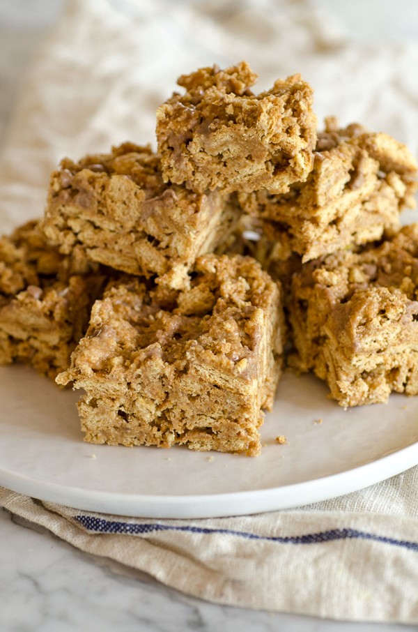 Cinnamon graham and marshmallow cluster bars