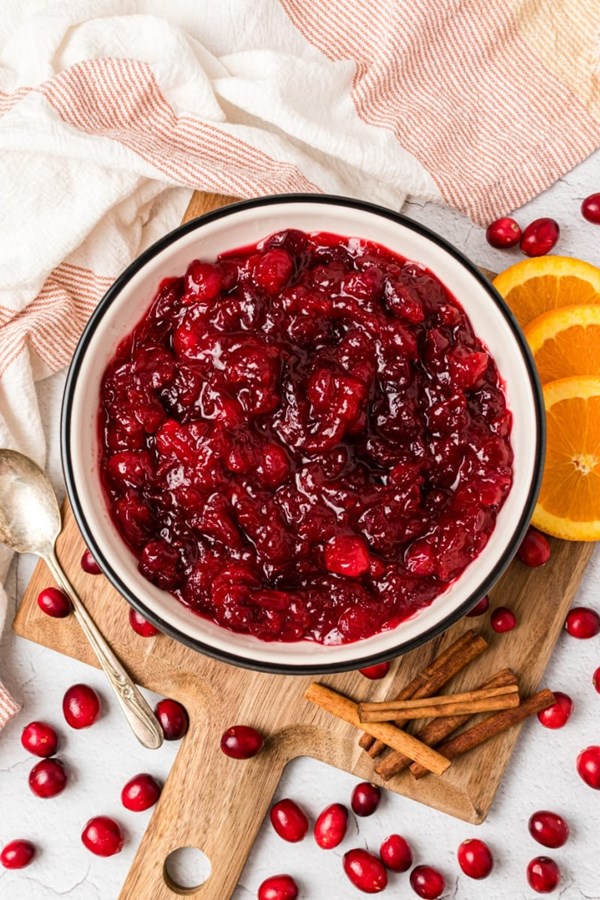 Cinnamon-kissed cranberry sauce