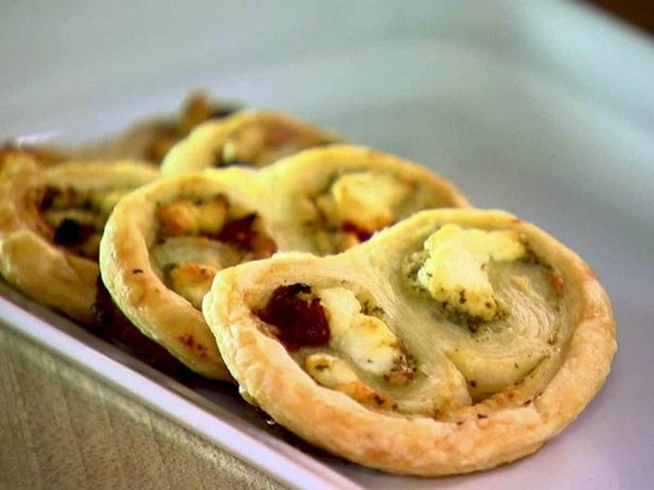 Cinnamon palmiers