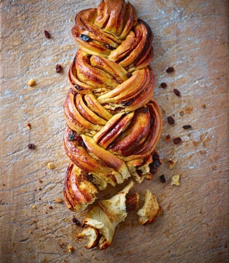 Cinnamon plait