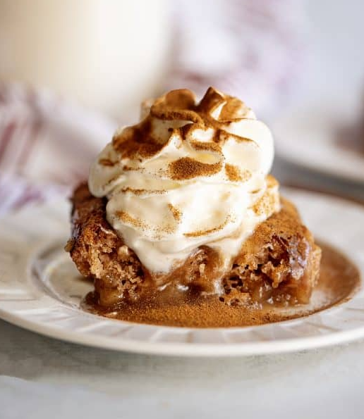 Cinnamon pudding cobbler