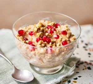 Cinnamon rice with pomegranate