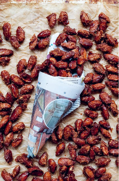 Cinnamon roast almonds (Gebrannte mandeln)