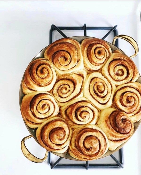 Cinnamon rolls