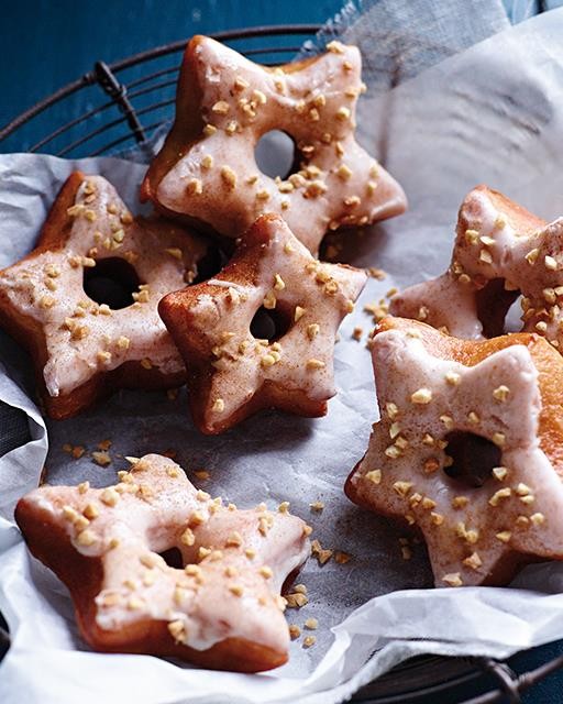 Cinnamon star donuts