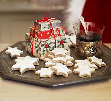 Cinnamon stars (Zimtsterne)