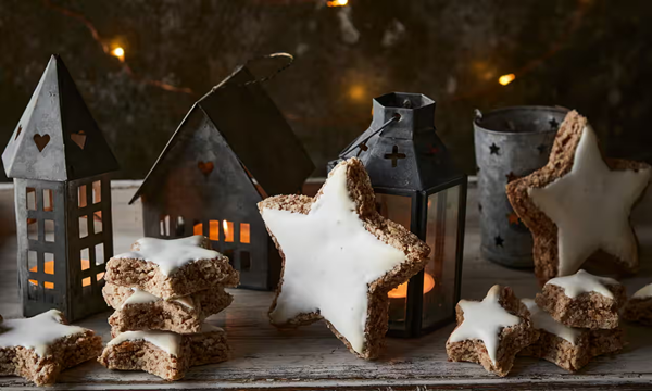 Cinnamon stars (Zimtsterne)