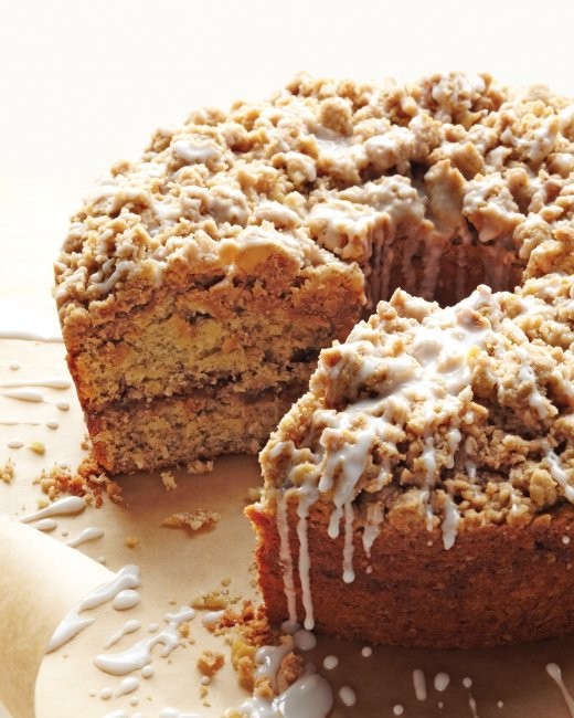 Cinnamon streusel coffee cake