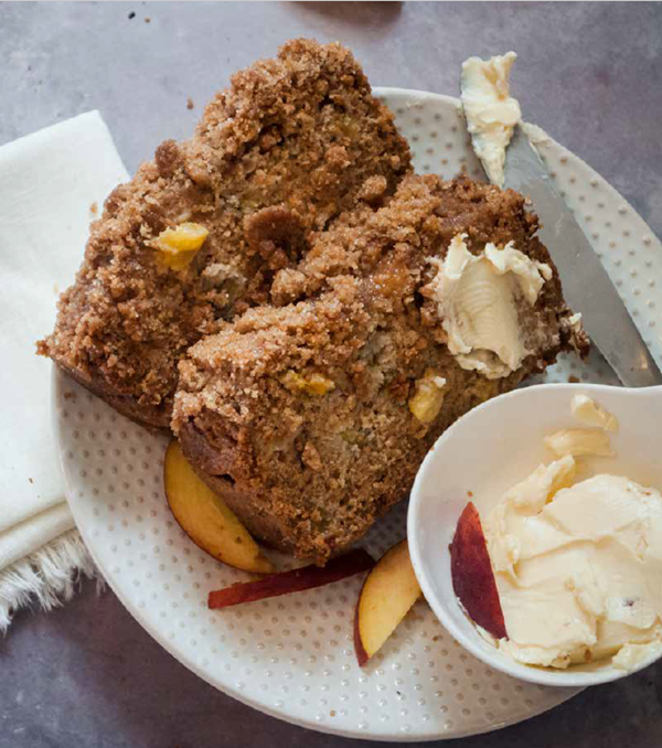 Cinnamon streusel peach bread