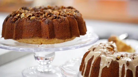 Cinnamon-sugar coffee cake