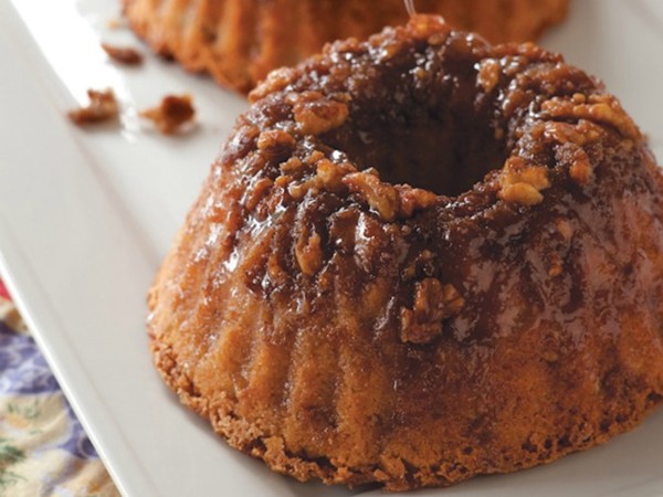 Cinnamon-sugar coffee cake (Bake the Book)