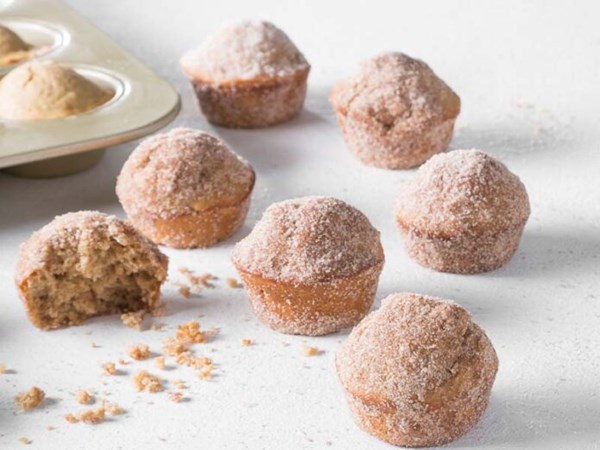 Cinnamon-sugar doughnut bites