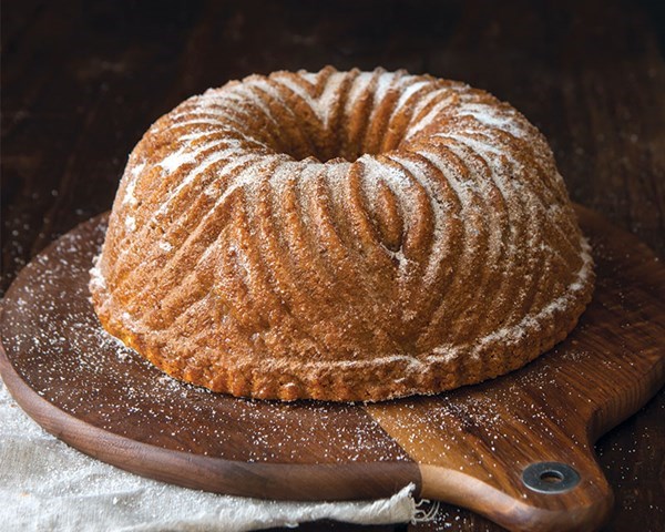 Cinnamon sugar doughnut bundt cake