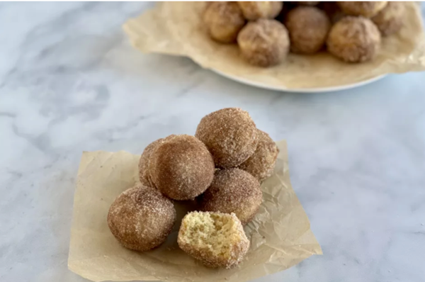 Cinnamon-sugar doughnut muffins