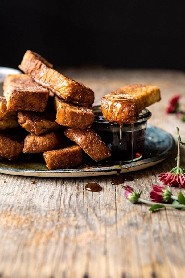  Cinnamon sugar French toast sticks