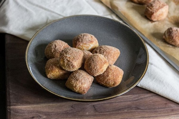 Cinnamon sugar pretzel bites 