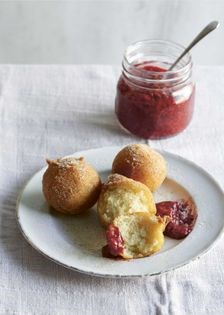 Cinnamon-sugared doughnut balls