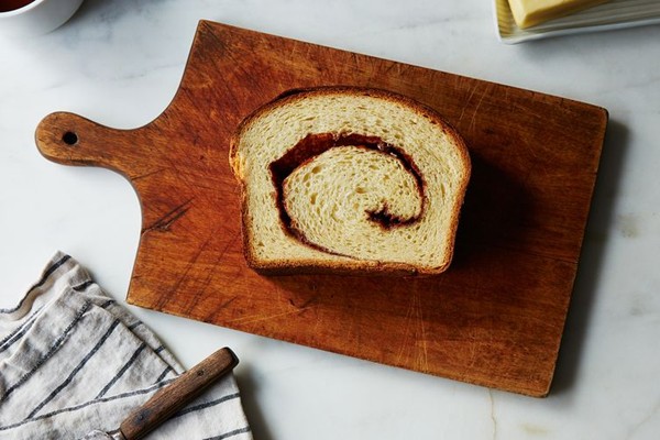 Cinnamon swirl bread