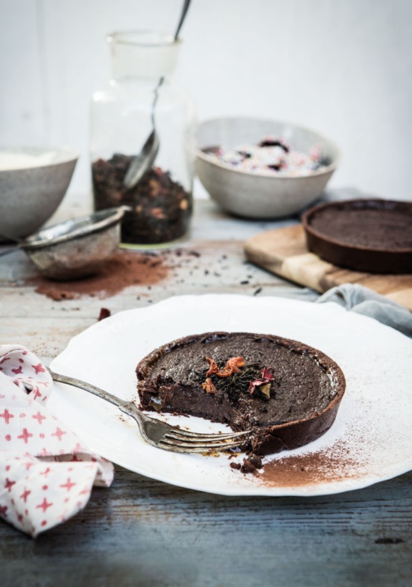 Cinnamon tea & chocolate, salted caramel tartlets