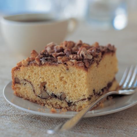 Cinnamon-walnut coffee cake